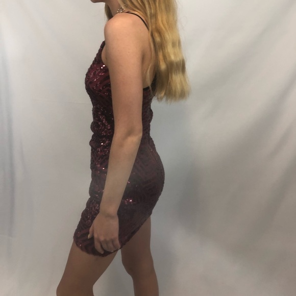 Dress - Picture 2 of 3